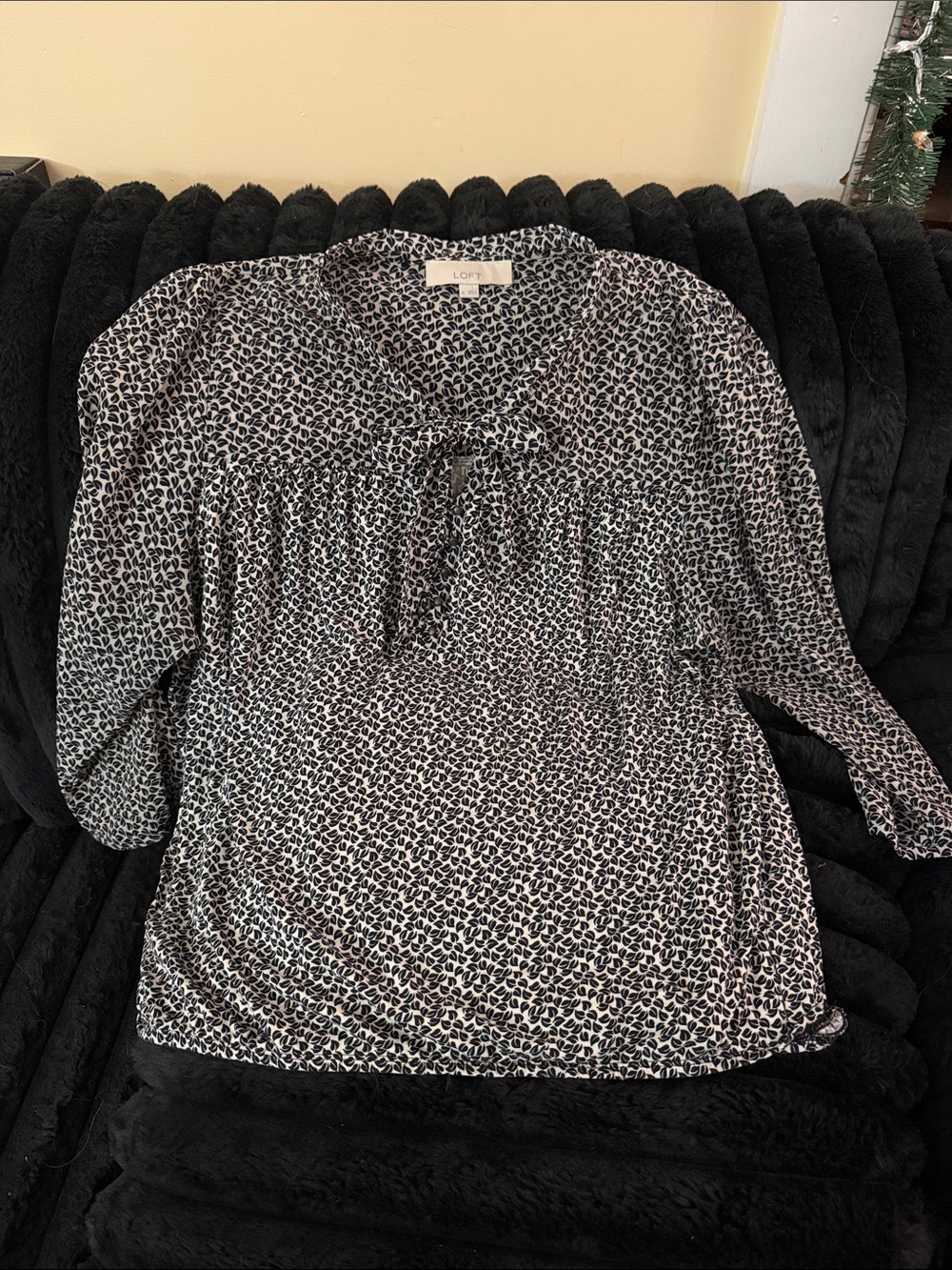 LOFT Black and White Printed Tie-Neck Tunic Top